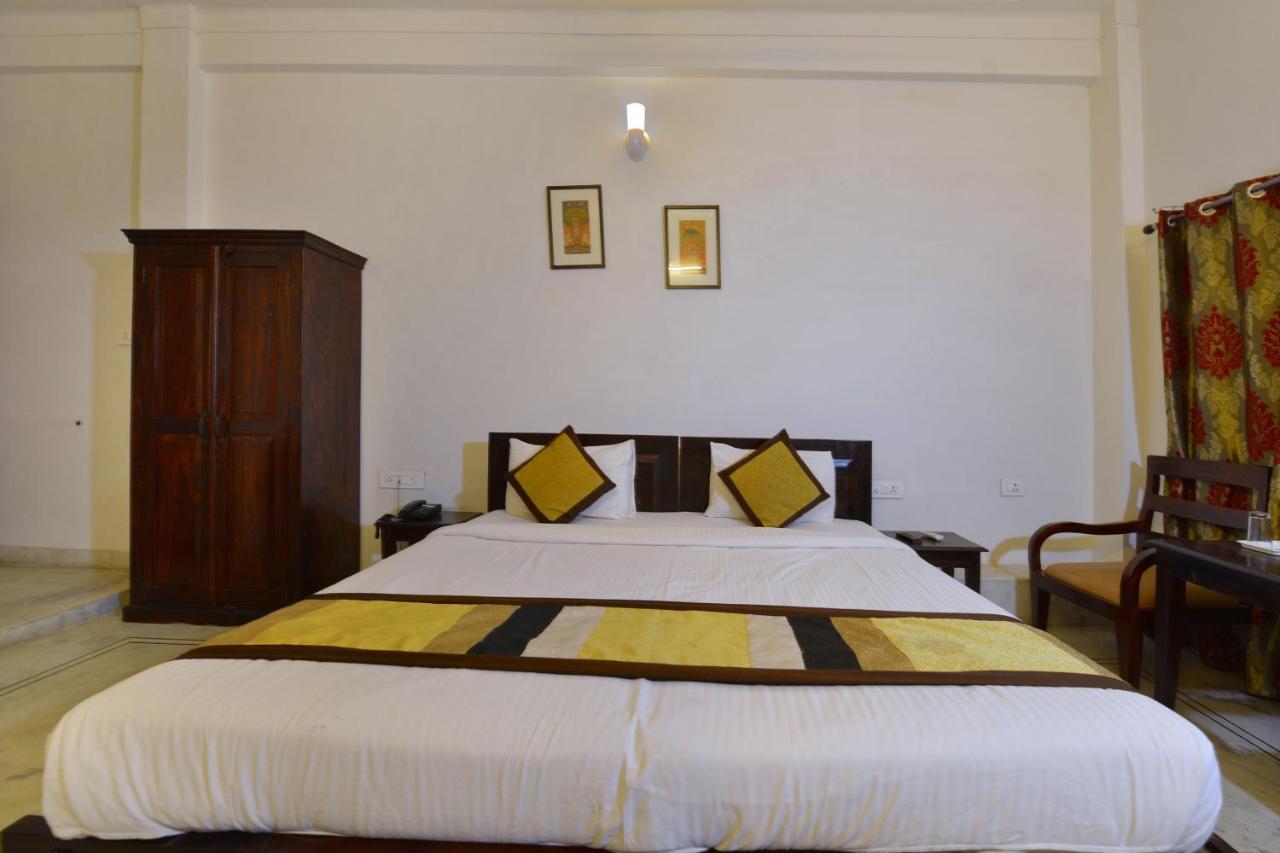 Oyo 1159 Hotel Chandra Prakash Udaipur Dış mekan fotoğraf