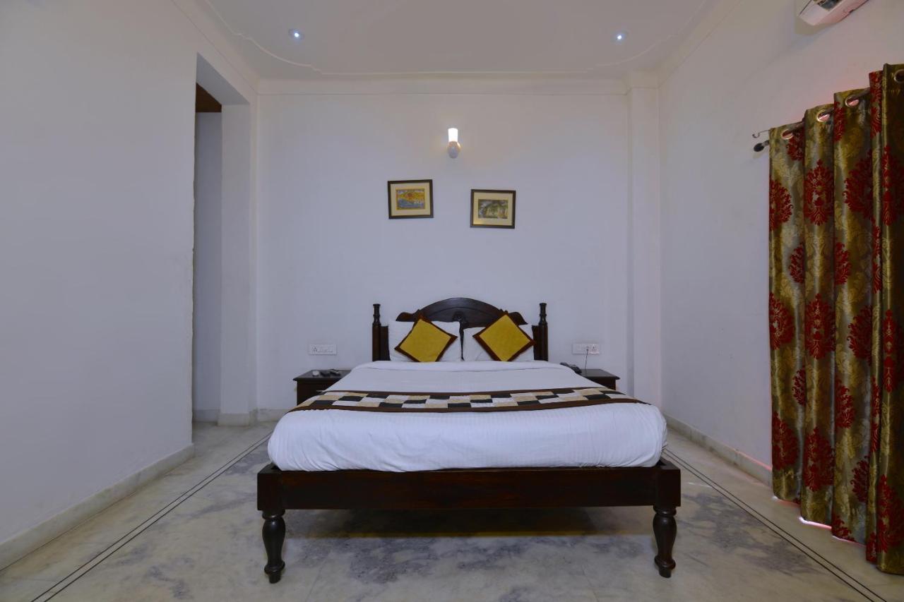 Oyo 1159 Hotel Chandra Prakash Udaipur Dış mekan fotoğraf