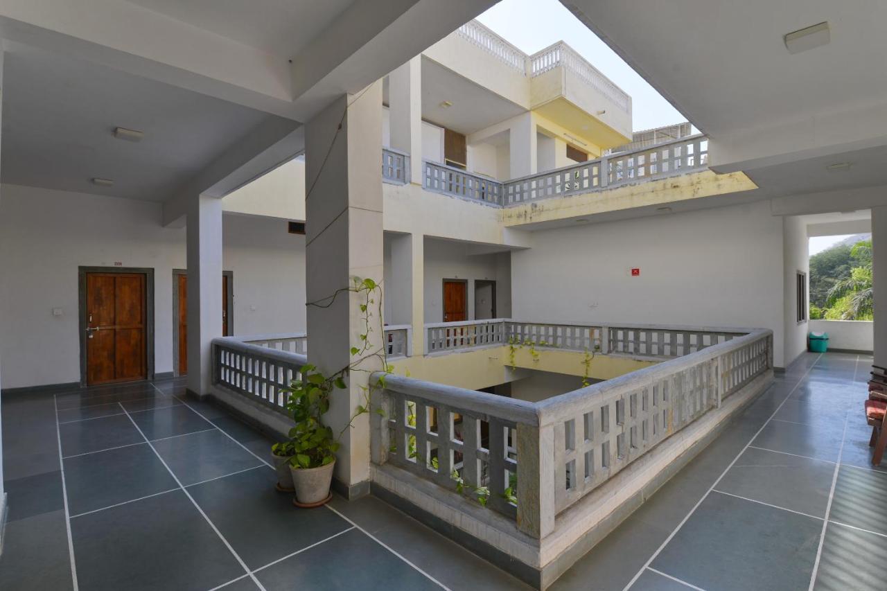 Oyo 1159 Hotel Chandra Prakash Udaipur Dış mekan fotoğraf